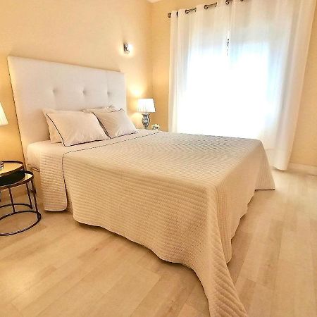 Beachfront Seaview Litoralmar Apt, Fast Wifi, Airco, Pool, Private Parking Portimao Exterior photo