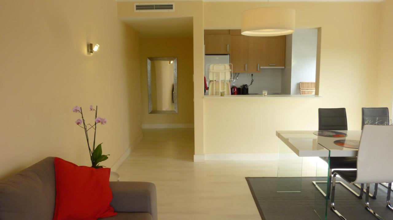 Beachfront Seaview Litoralmar Apt, Fast Wifi, Airco, Pool, Private Parking Portimao Exterior photo